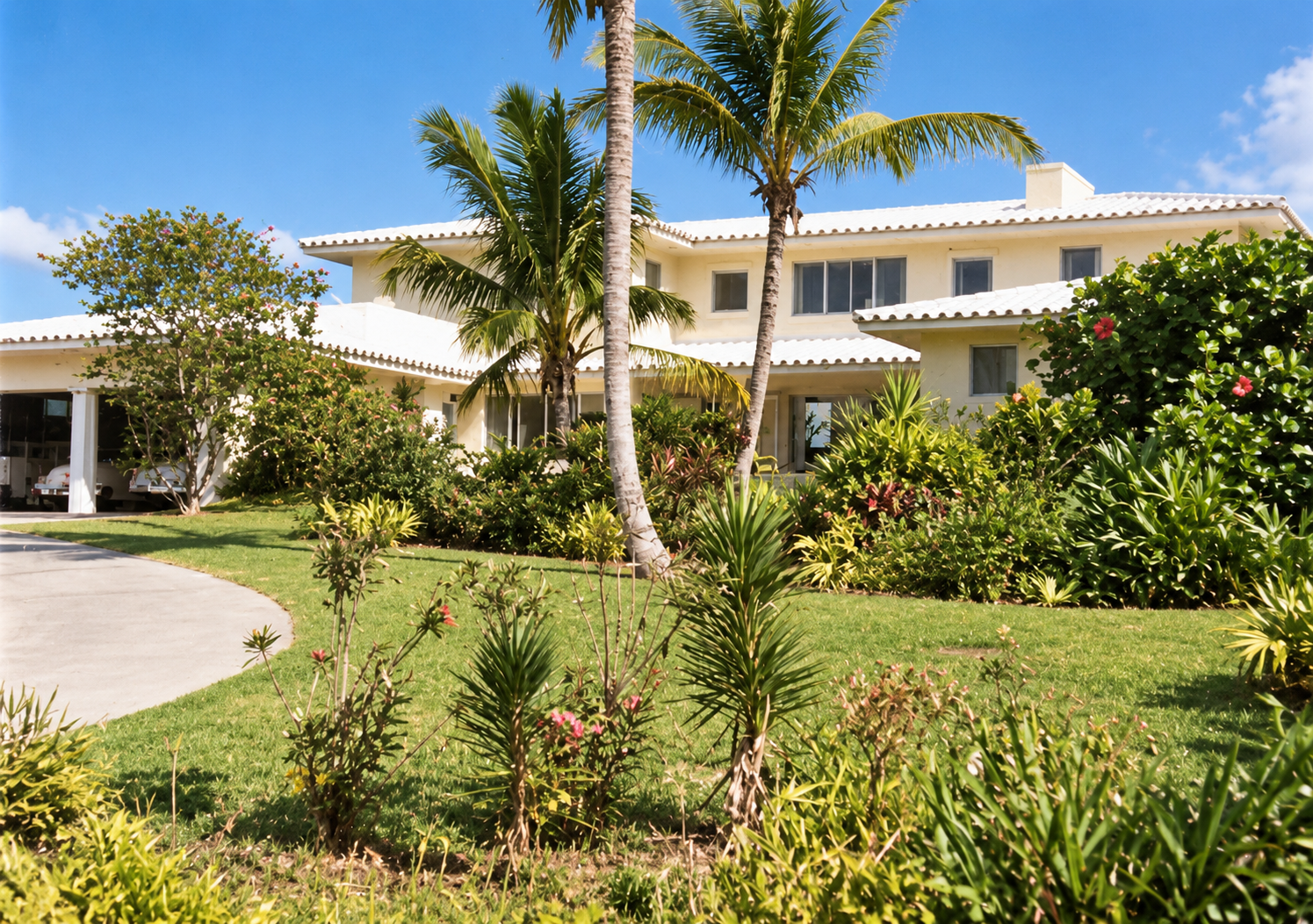 1011 Hillsboro Mile House